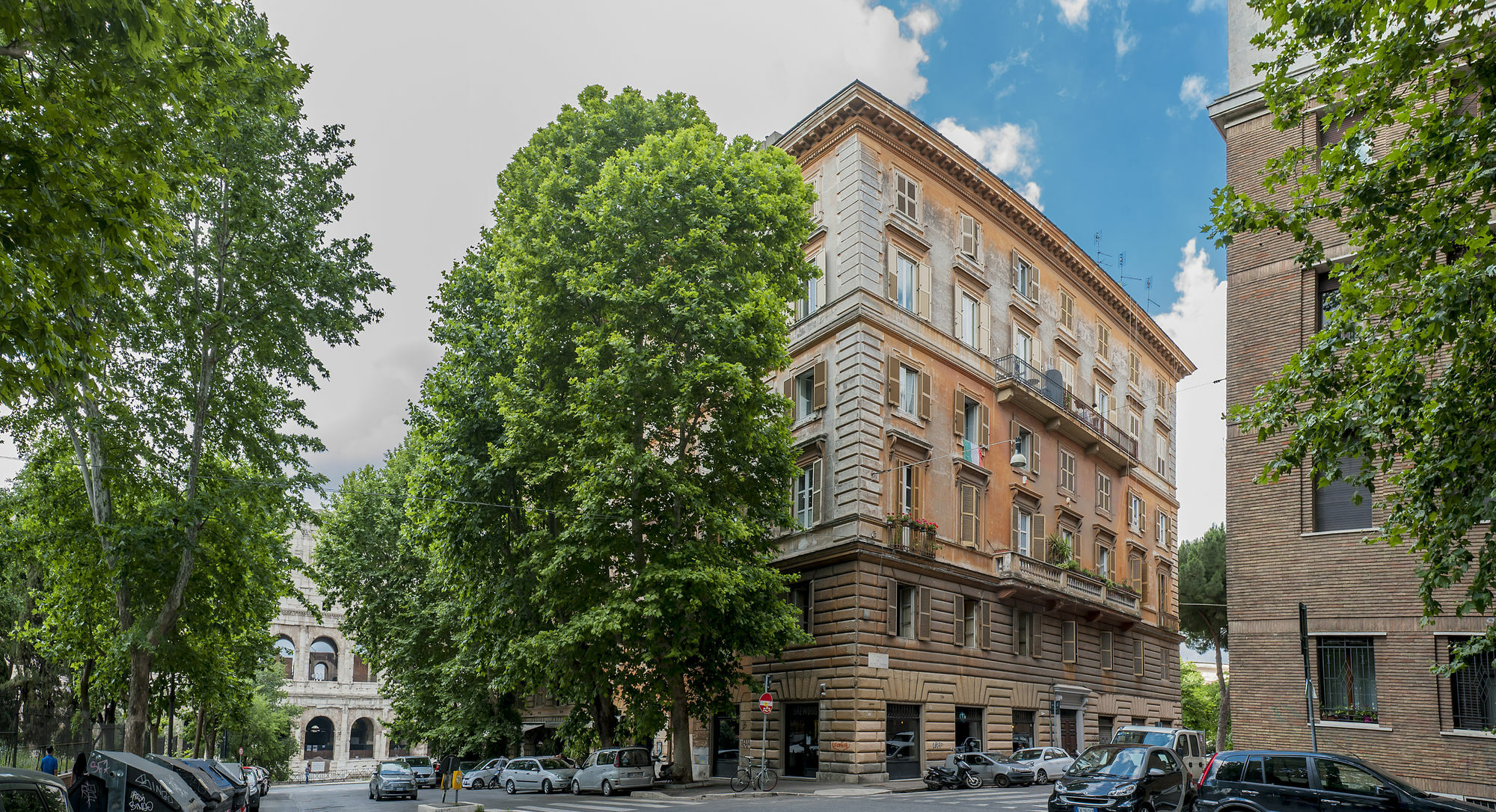 Colosseum Corner Рим Экстерьер фото